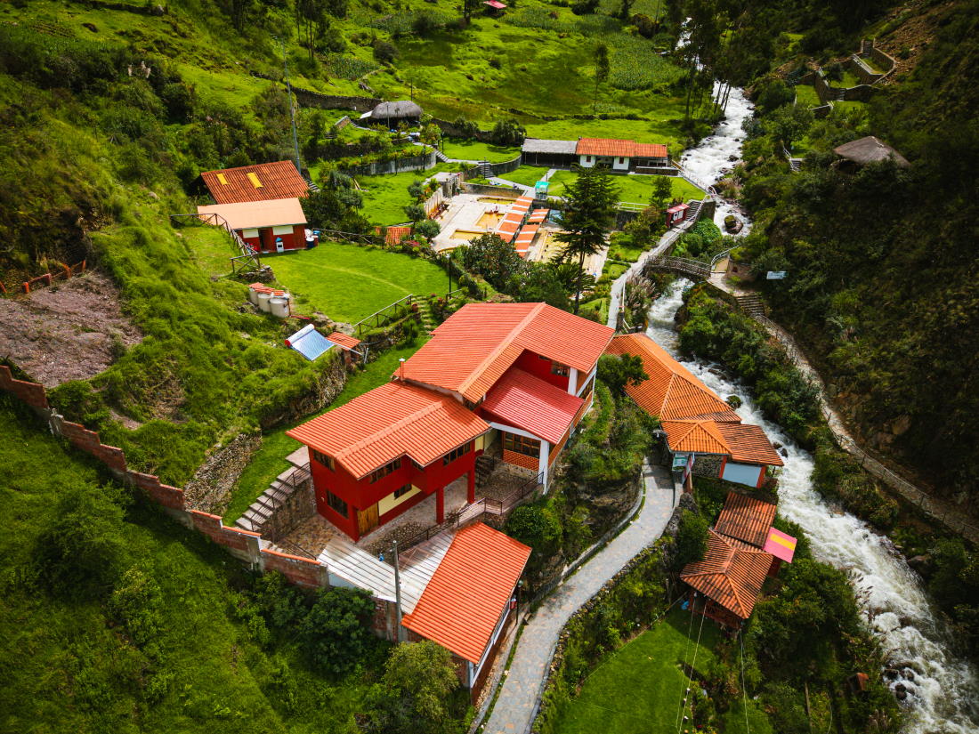 Exterior Quechua Lodge Lares